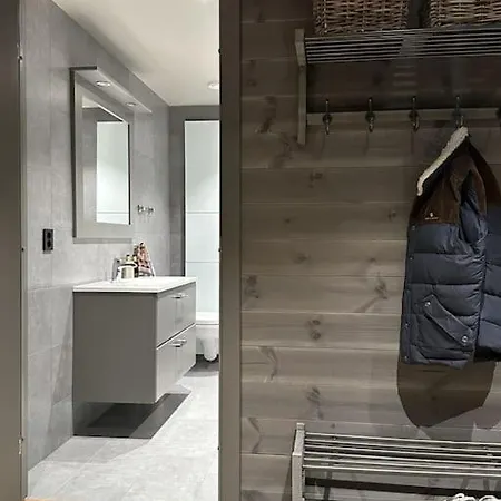 Bo Flott Og Solrikt I Riddertunet Apartment